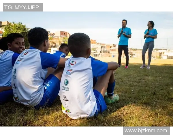 巴西足球球星遭遇暴力事件引发广泛关注与讨论